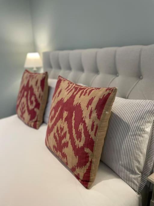 Apartment Luxurious 2-bedroom With Rooftop Terrace, Gourmet Kitchen & Fireplace *